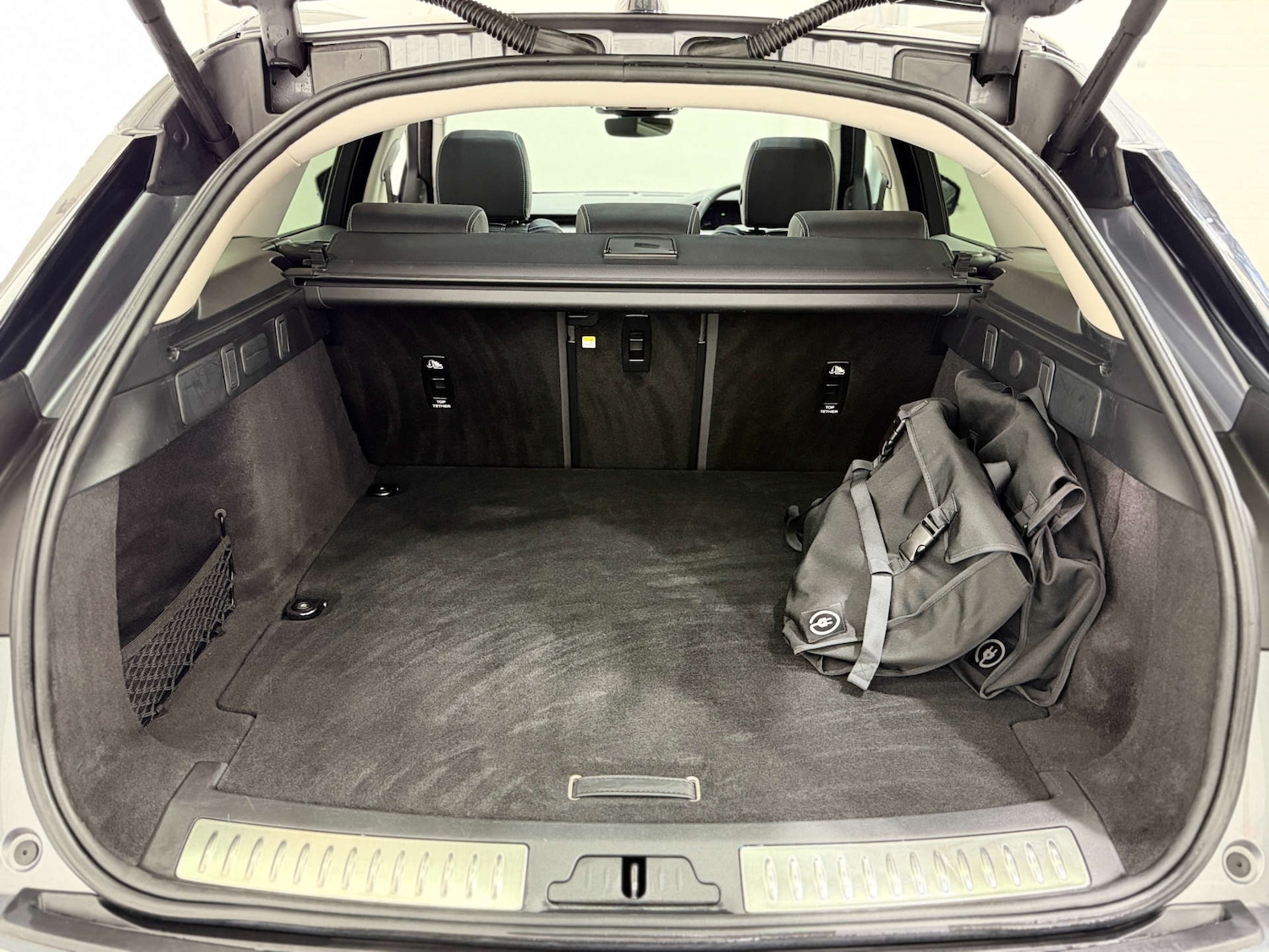 Used Land Rover Range Rover Velar 2022 for sale - 77833866: Photo 28