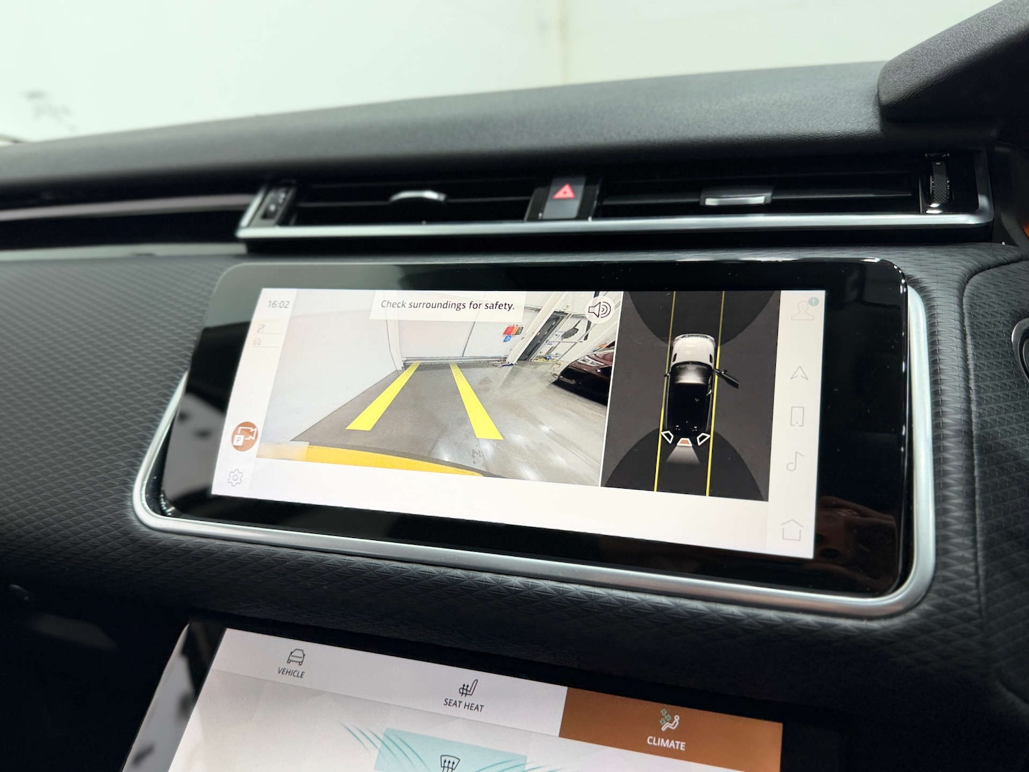 Used Land Rover Range Rover Velar 2022 for sale - 77833866: Photo 33