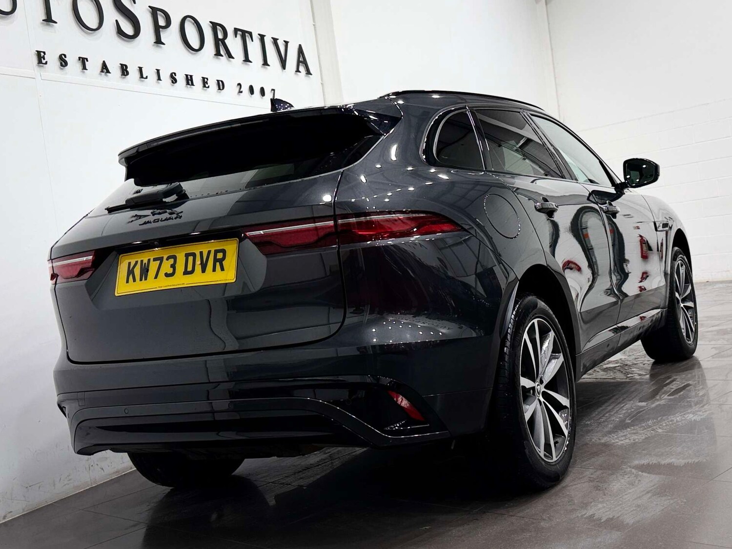 Used Jaguar F-Pace 2023 for sale - 77833864: Photo 27