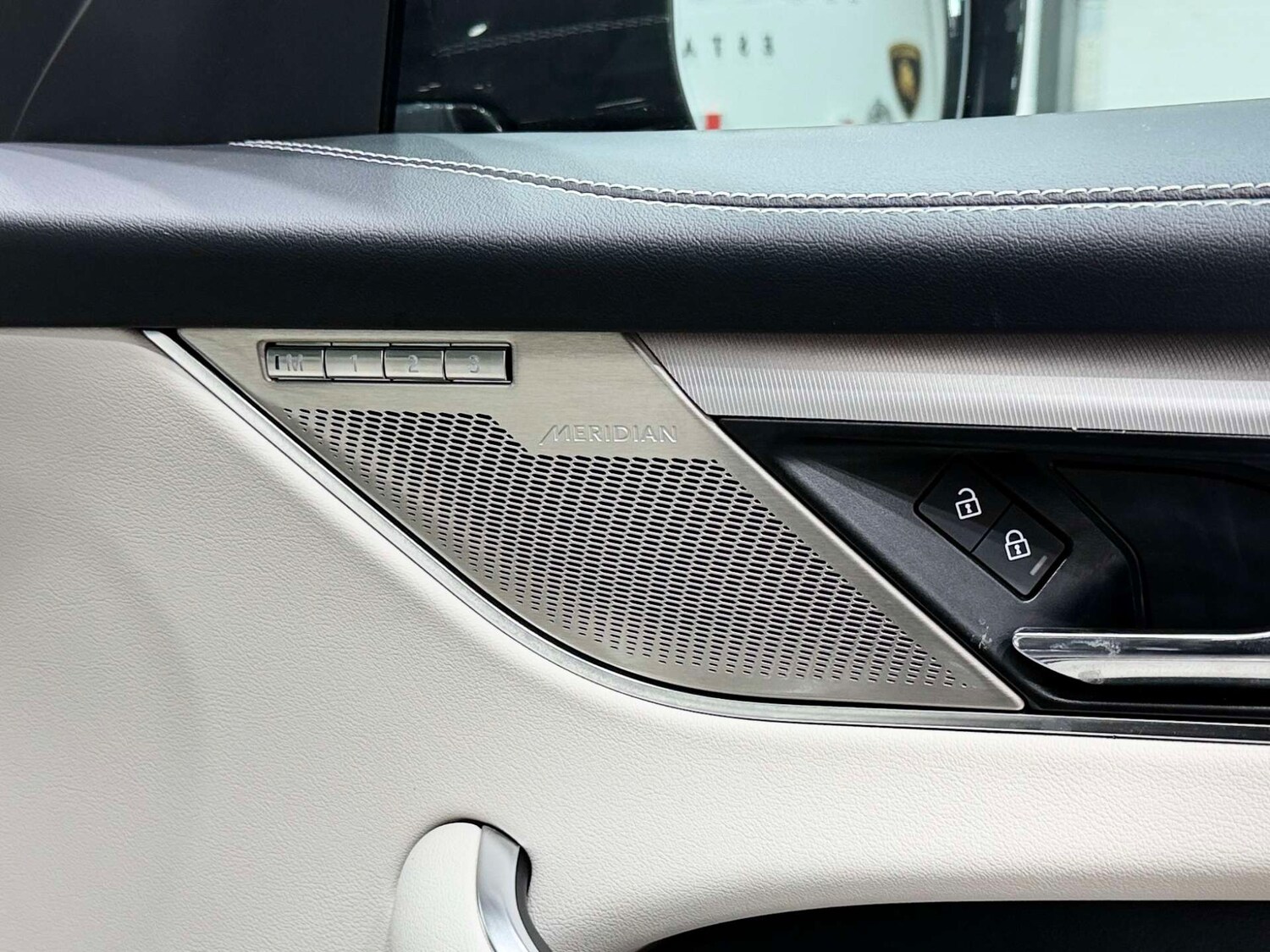 Used Jaguar F-Pace 2023 for sale - 77833864: Photo 39