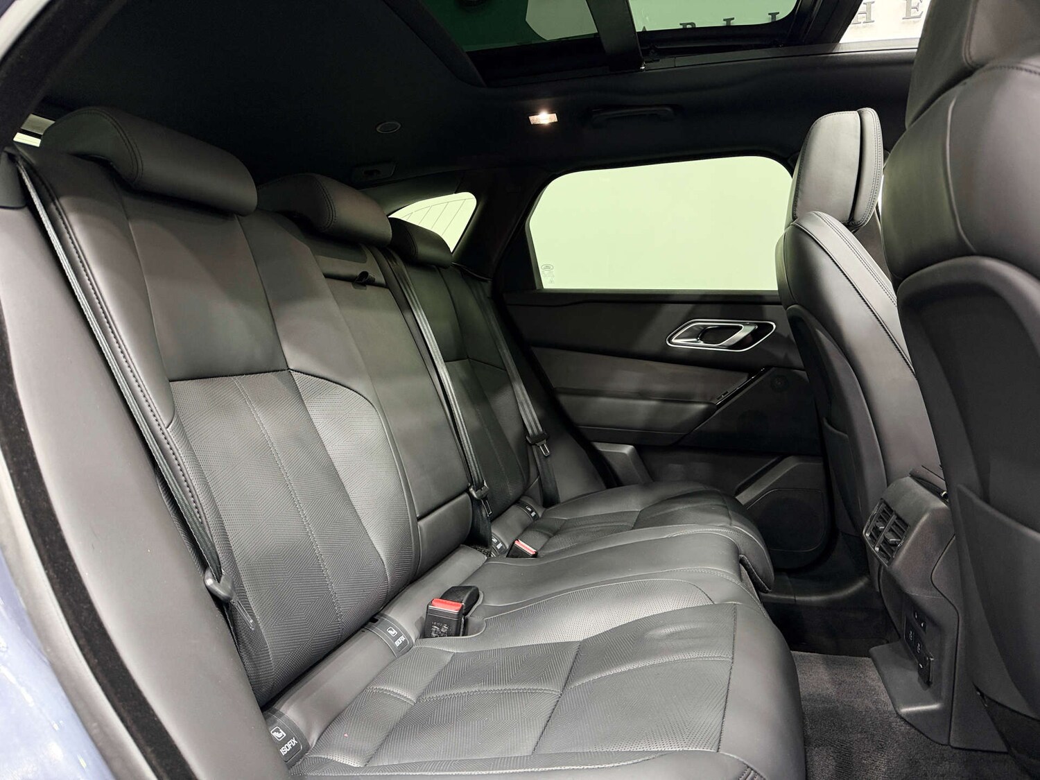 Used Land Rover Range Rover Velar 2023 for sale - 77211853: Photo 16