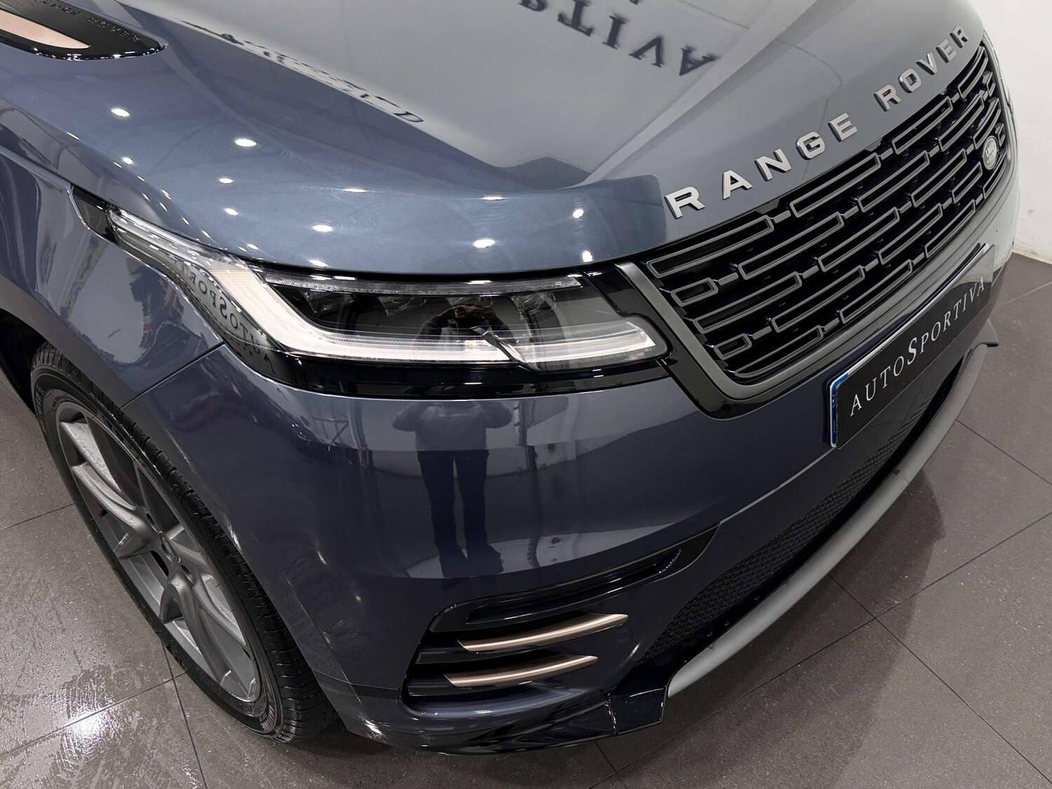 Used Land Rover Range Rover Velar 2023 for sale - 77211853: Photo 33