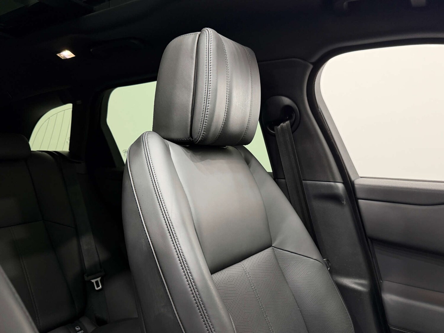 Used Land Rover Range Rover Velar 2023 for sale - 77211853: Photo 40