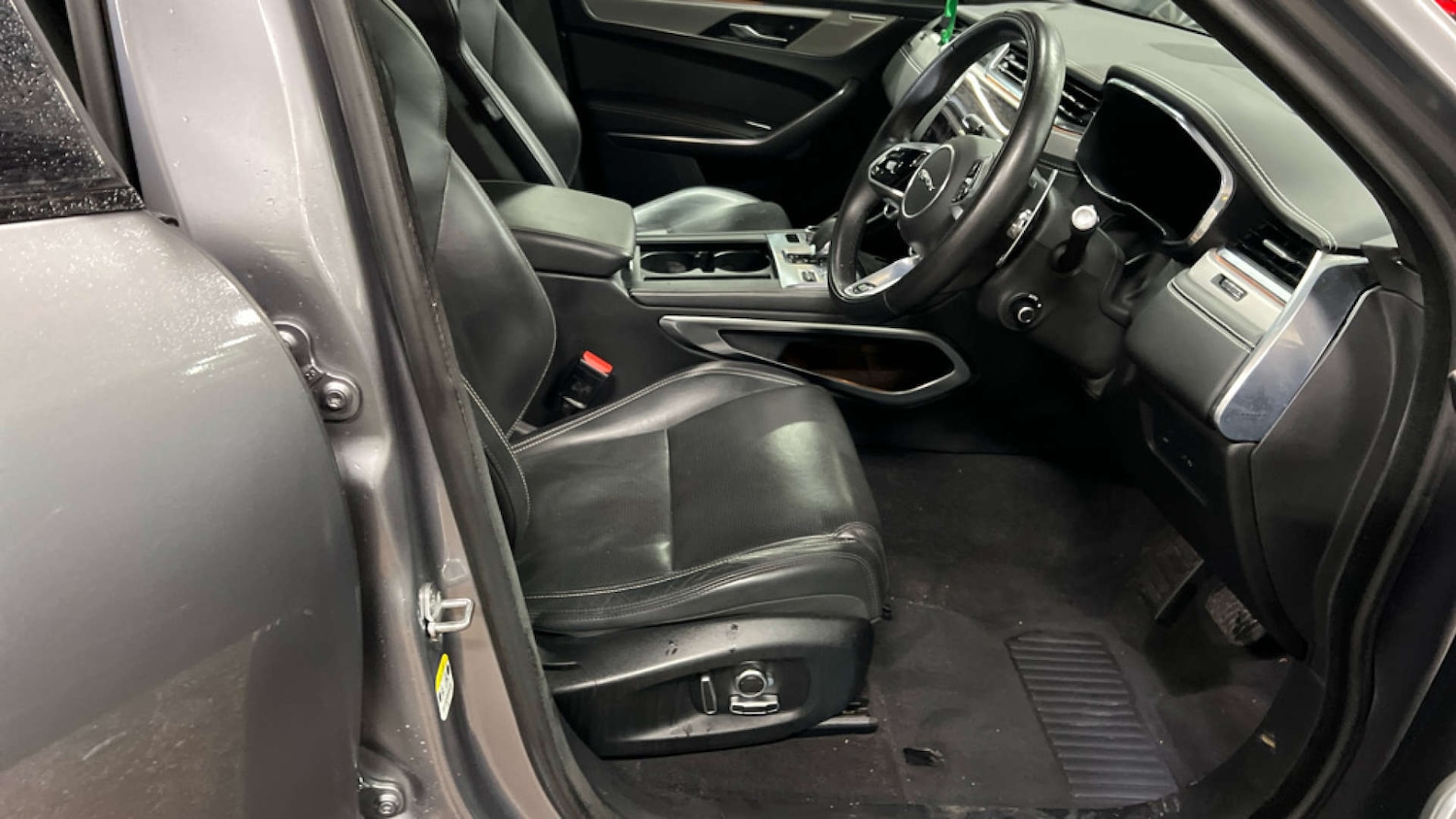 Used Jaguar F-Pace 2021 for sale - 77535141: Photo 3