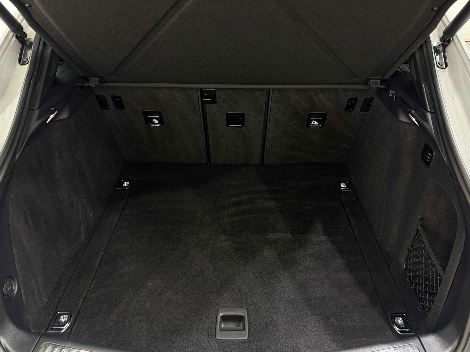 Used Porsche Macan 2022 for sale - 76910573: Photo 28