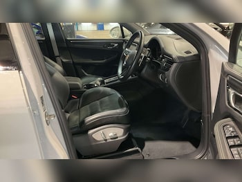 Used Porsche Macan 2022 for sale - 76910573: Photo