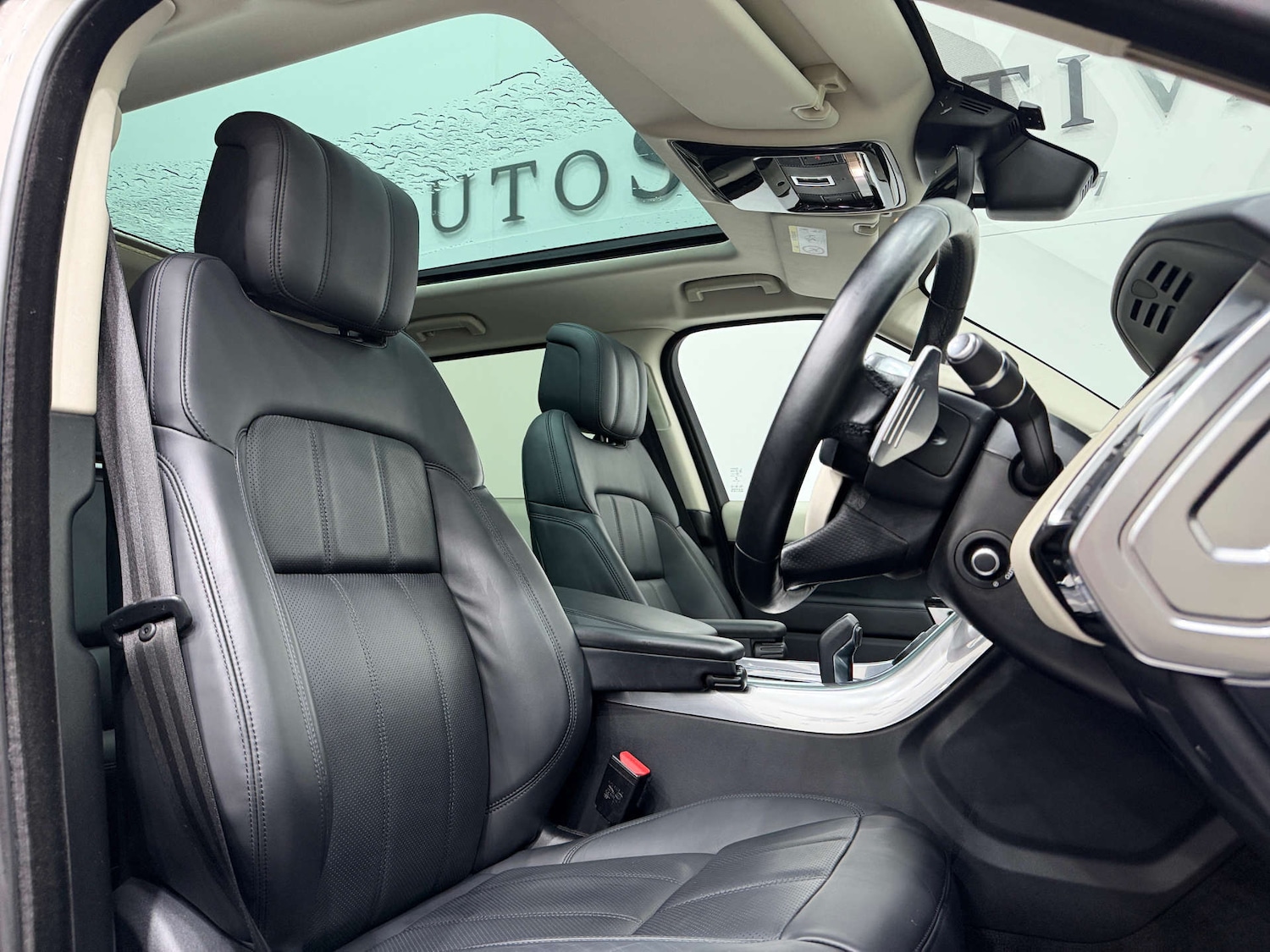 Used Land Rover Range Rover Sport 2022 for sale - 77833916: Photo 2