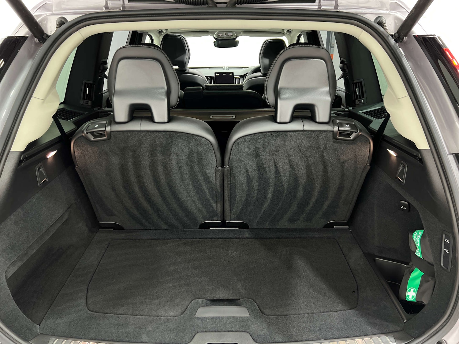 Used Volvo XC90 2025 for sale - 76830065: Photo 31