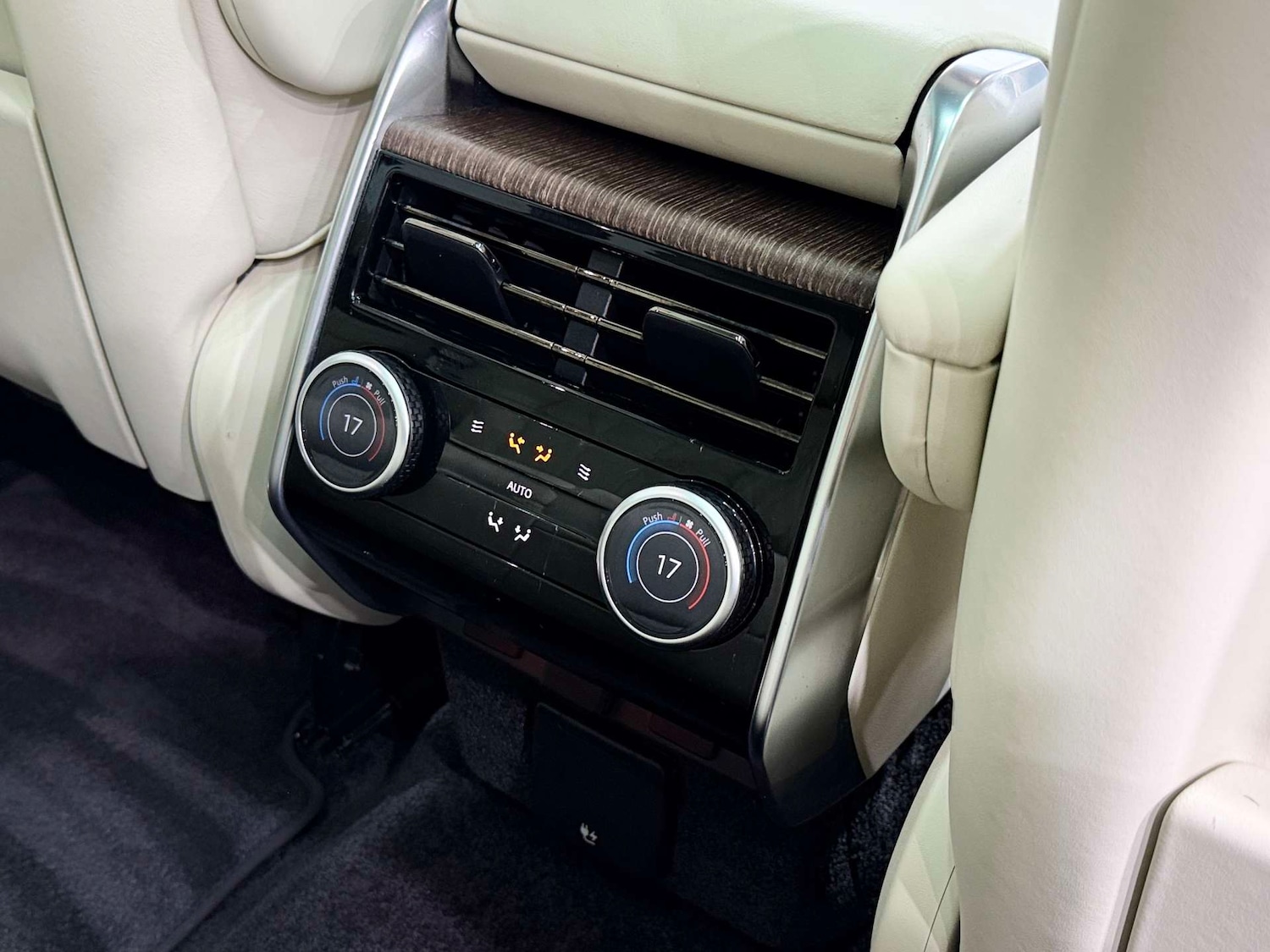 Used Land Rover Range Rover 2023 for sale - 77833929: Photo 18