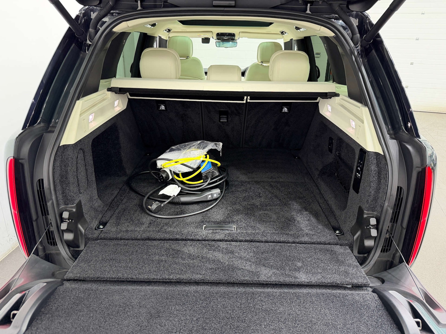 Used Land Rover Range Rover 2023 for sale - 77833929: Photo 31