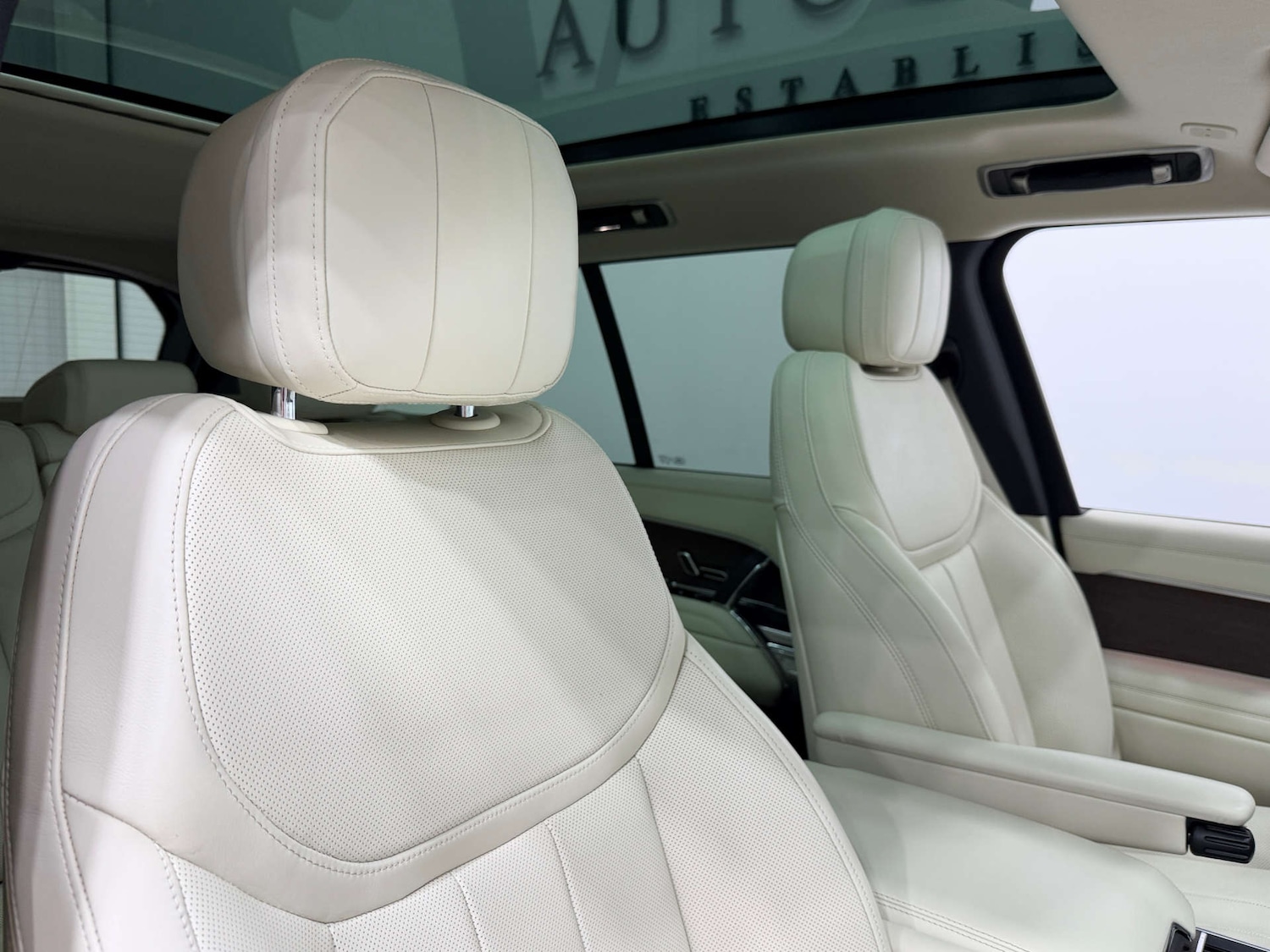 Used Land Rover Range Rover 2023 for sale - 77833929: Photo 43