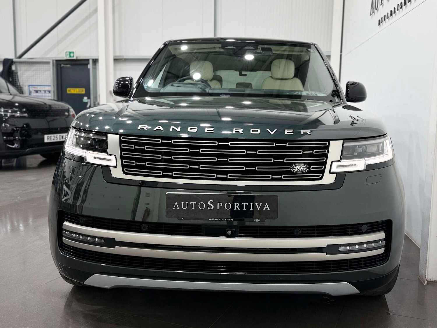 Used Land Rover Range Rover 2023 for sale - 77833929: Photo 9