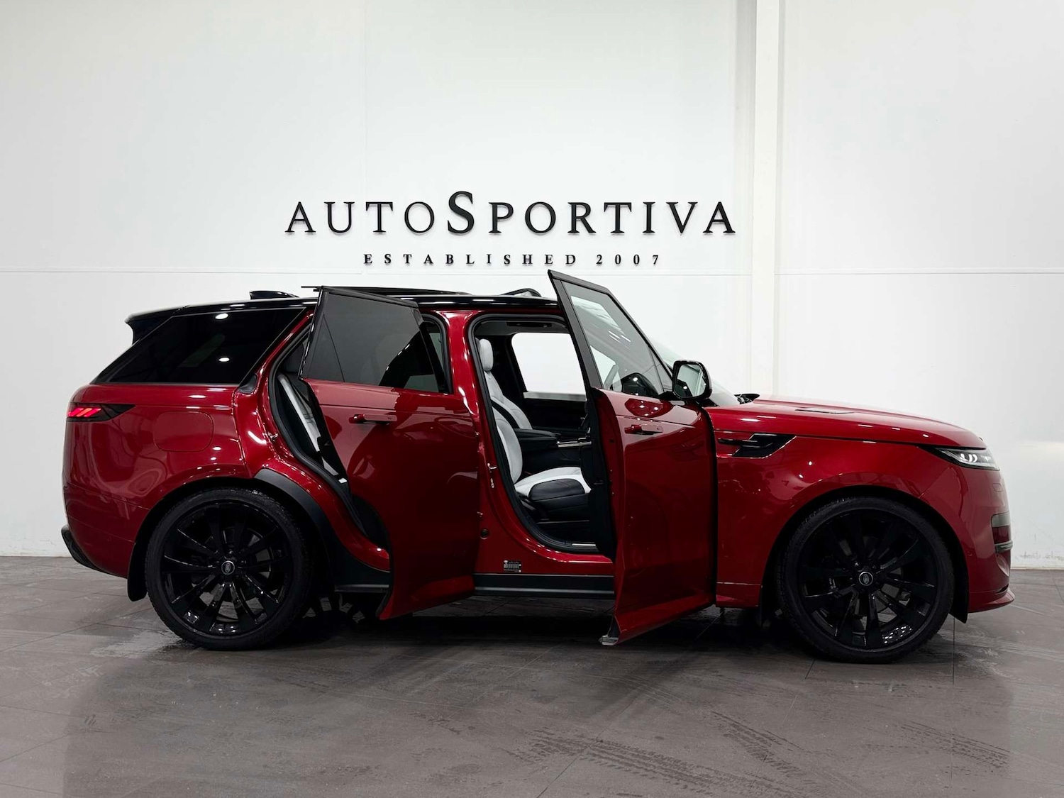 Used Land Rover Range Rover Sport 2024 for sale - 77833953: Photo 15