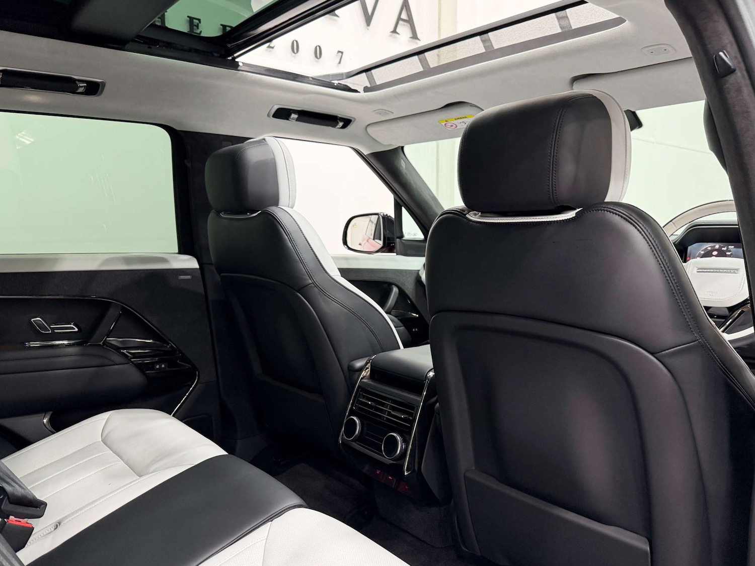 Used Land Rover Range Rover Sport 2024 for sale - 77833953: Photo 18