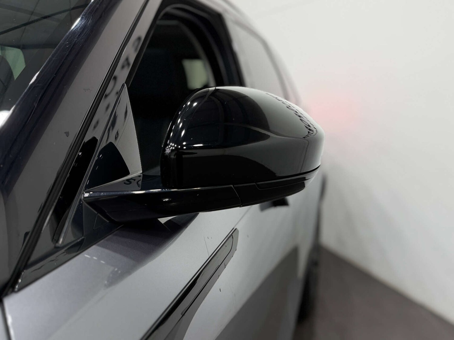 Used Land Rover Range Rover Velar 2022 for sale - 77022478: Photo 37