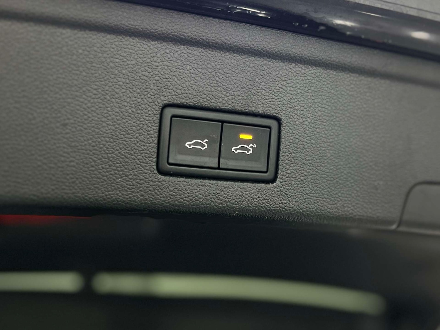 Used Volkswagen Touareg 2023 for sale - 76422511: Photo 28