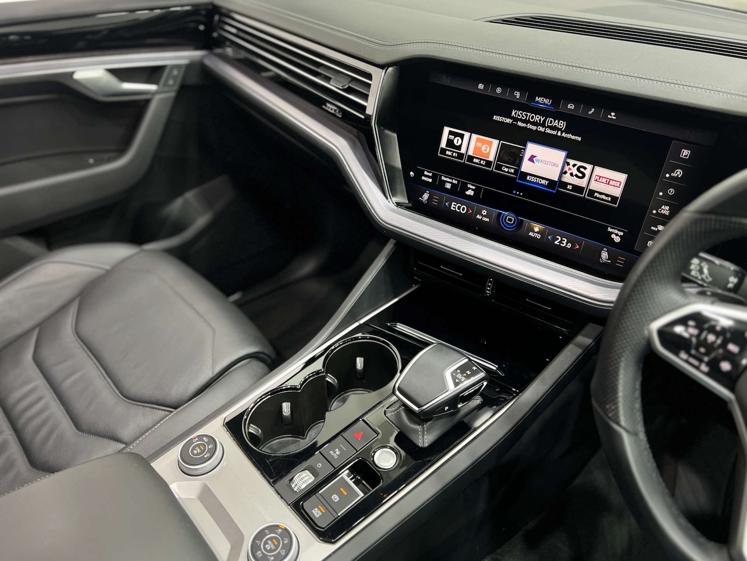 Used Volkswagen Touareg 2023 for sale - 76422511: Photo 31