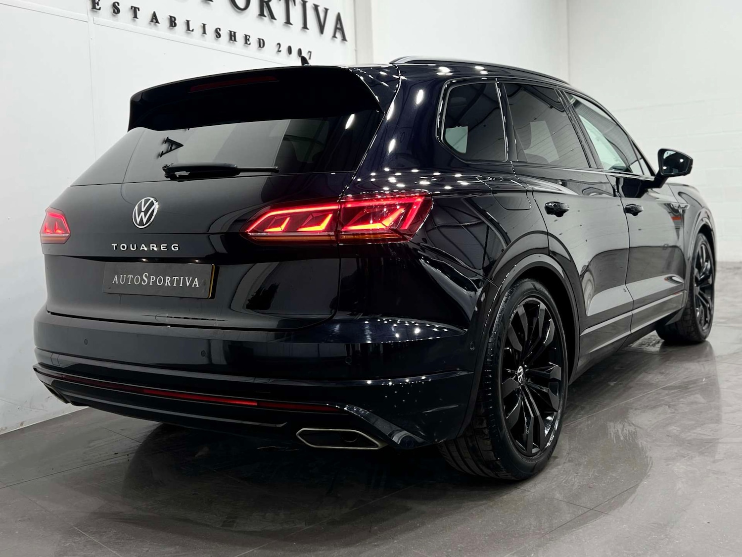 Used Volkswagen Touareg 2023 for sale - 76422511: Photo 5