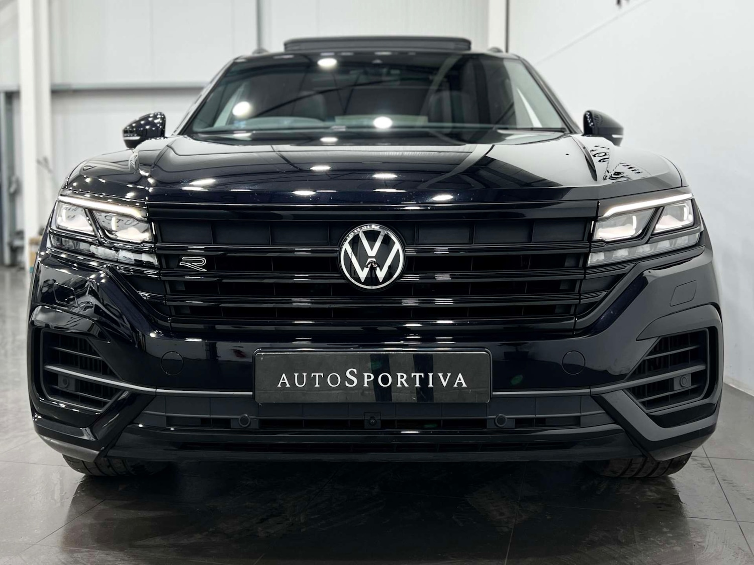 Used Volkswagen Touareg 2023 for sale - 76422511: Photo 8