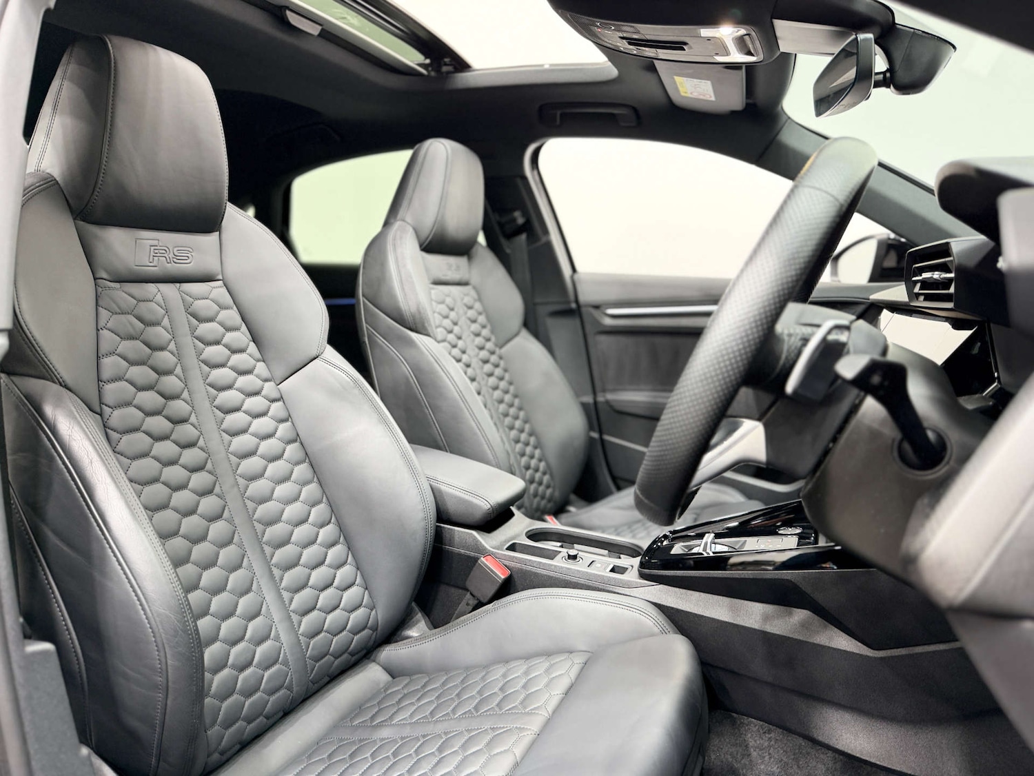 Used Audi A3 2023 for sale - 77022491: Photo 2