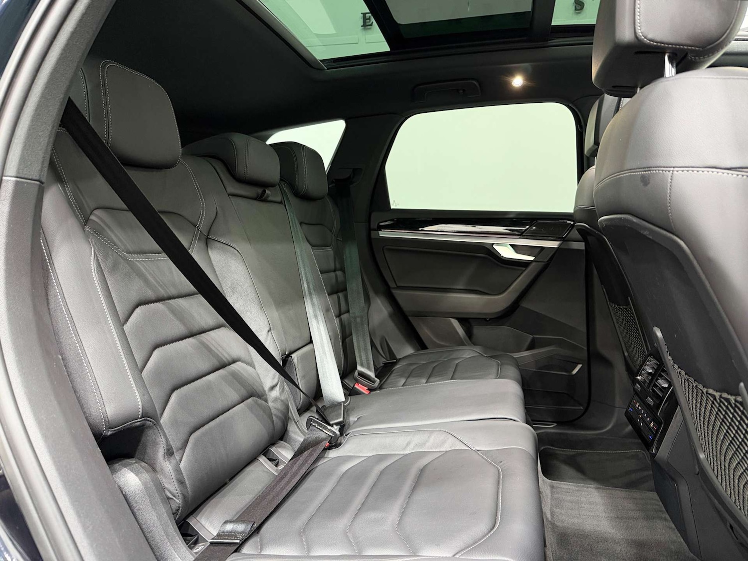 Used Volkswagen Touareg 2021 for sale - 76462102: Photo 15