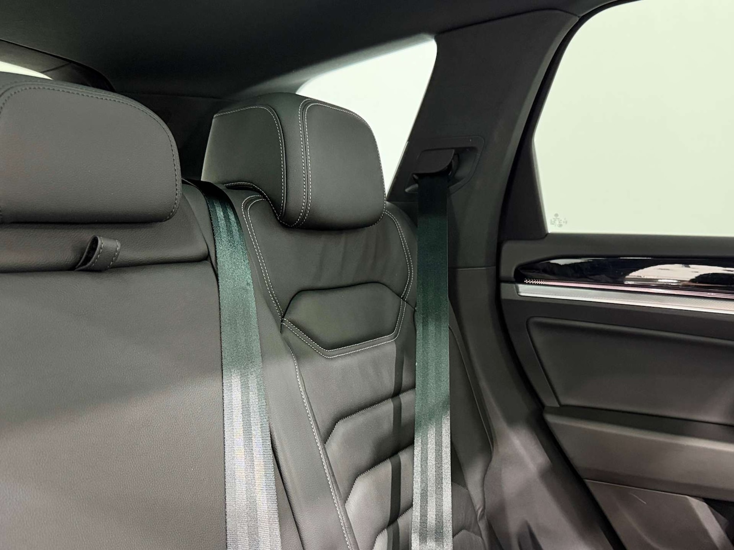 Used Volkswagen Touareg 2021 for sale - 76462102: Photo 16