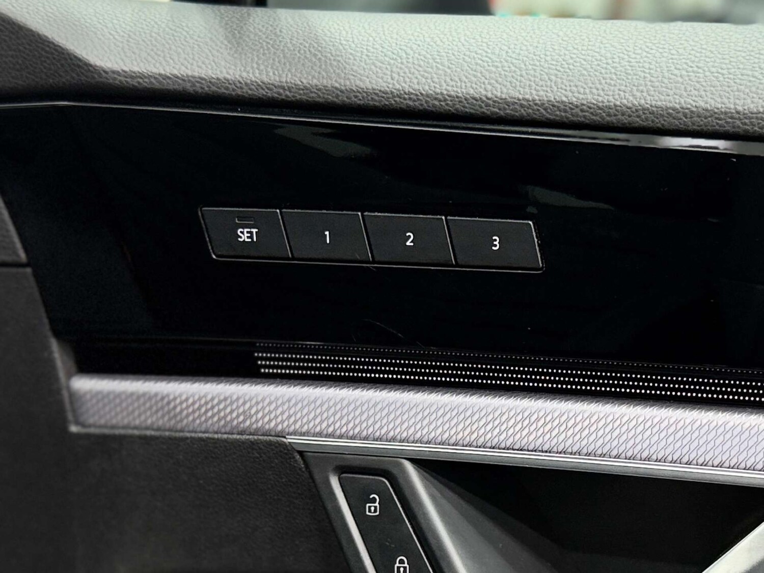 Used Volkswagen Touareg 2021 for sale - 76462102: Photo 41