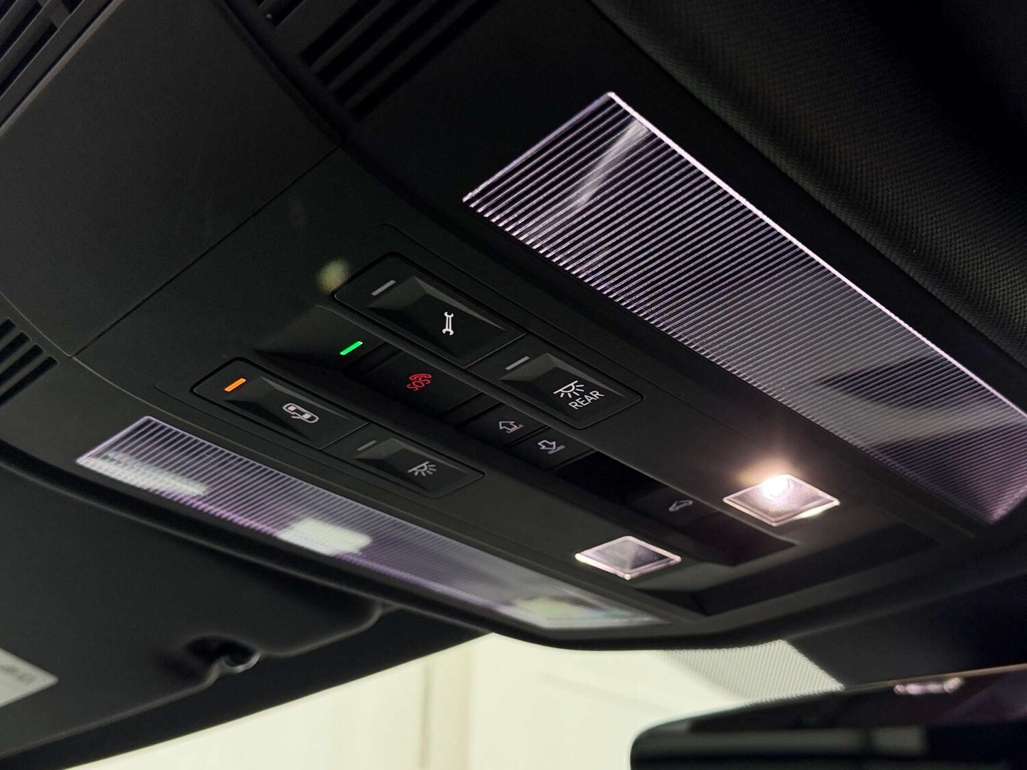 Used Volkswagen Touareg 2021 for sale - 76462102: Photo 42