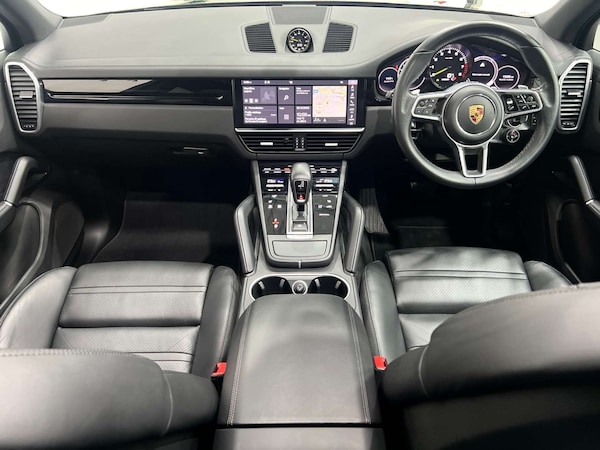 Used Porsche Cayenne 2020 for sale - 76080221: Photo 32