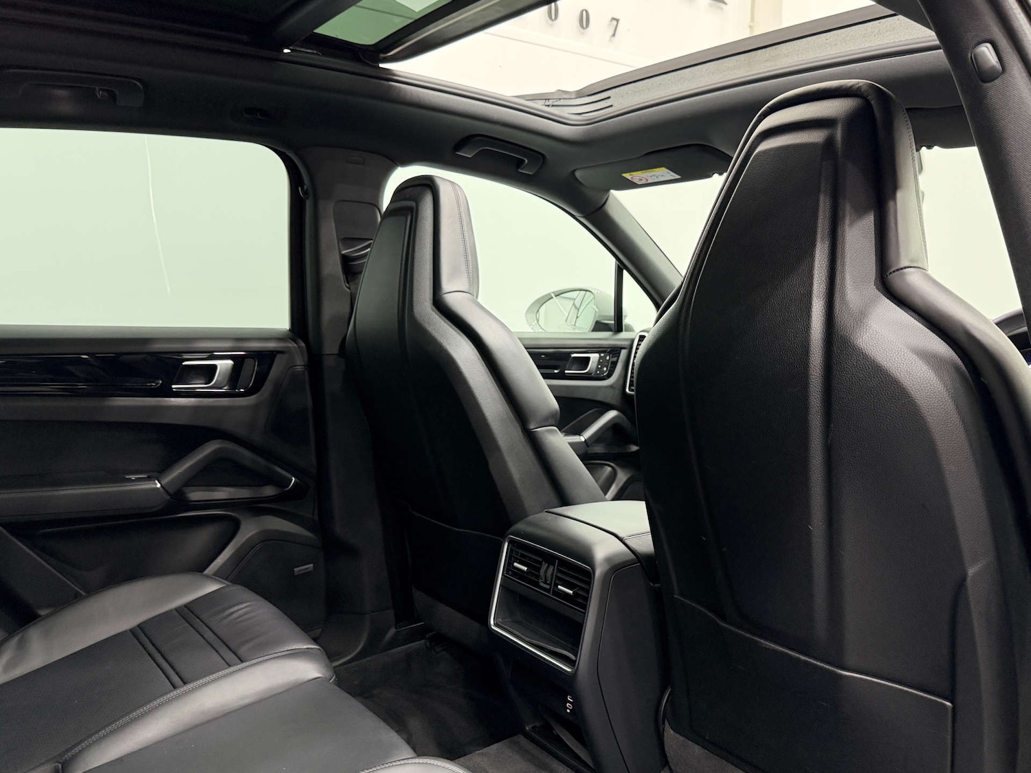 Used Porsche Cayenne 2022 for sale - 76951447: Photo 17