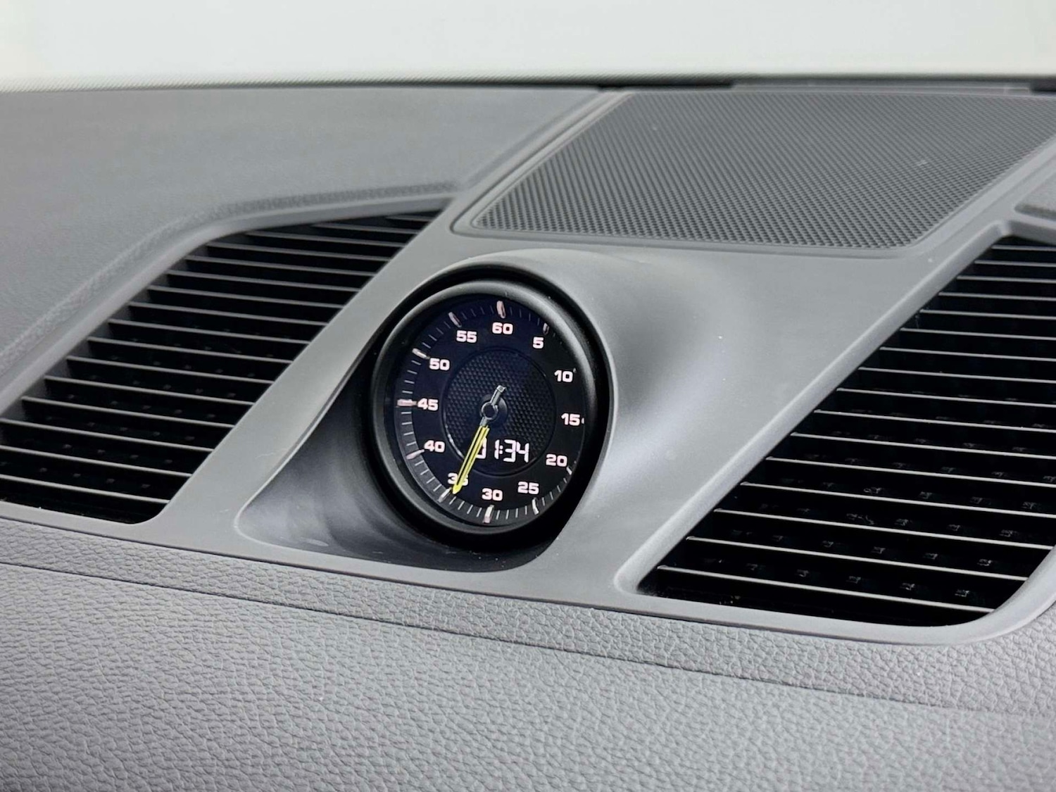 Used Porsche Cayenne 2022 for sale - 76951447: Photo 53