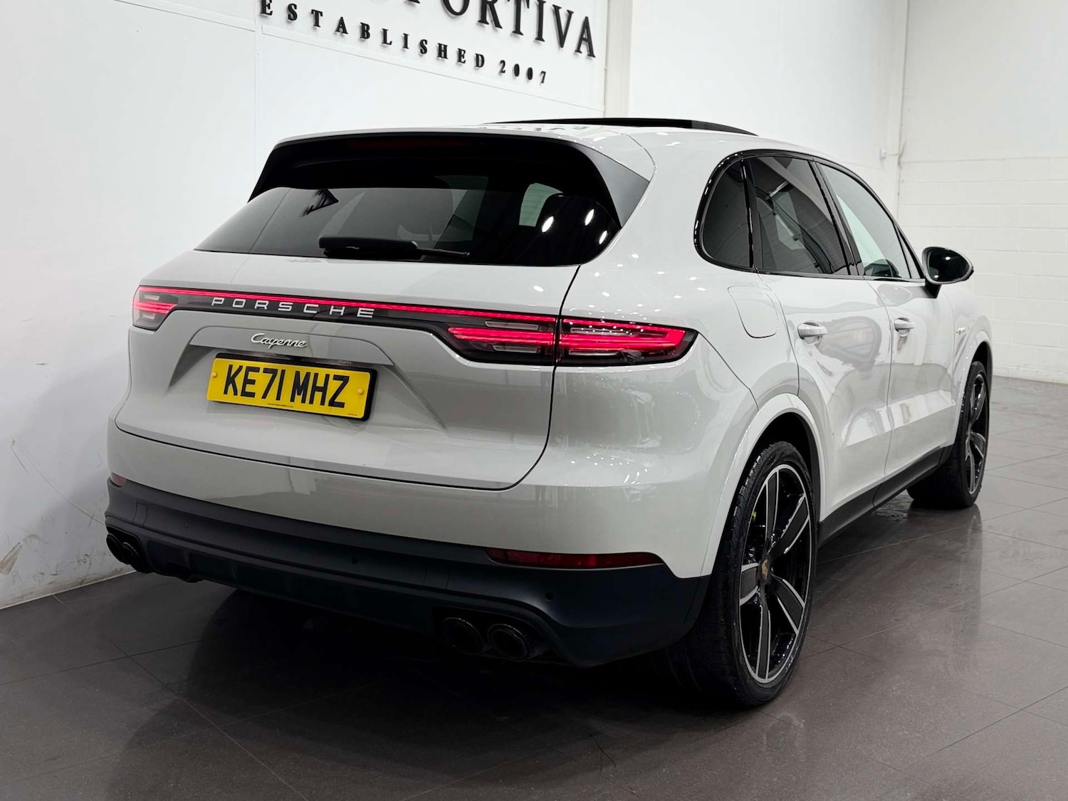 Used Porsche Cayenne 2022 for sale - 76951447: Photo 6