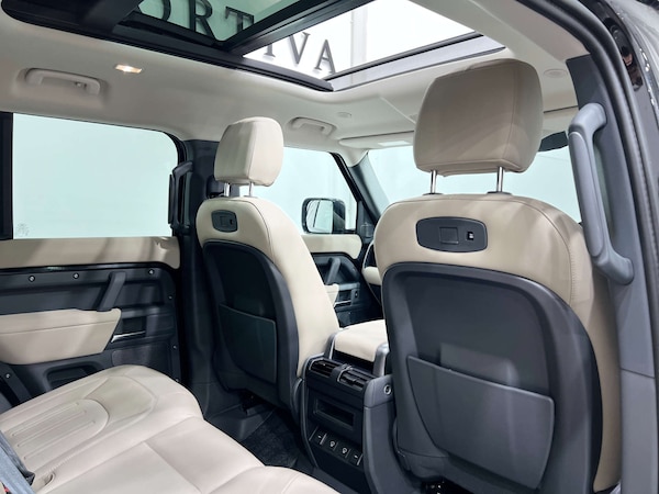 Used Land Rover Defender 2022 for sale - 76068169: Photo 18