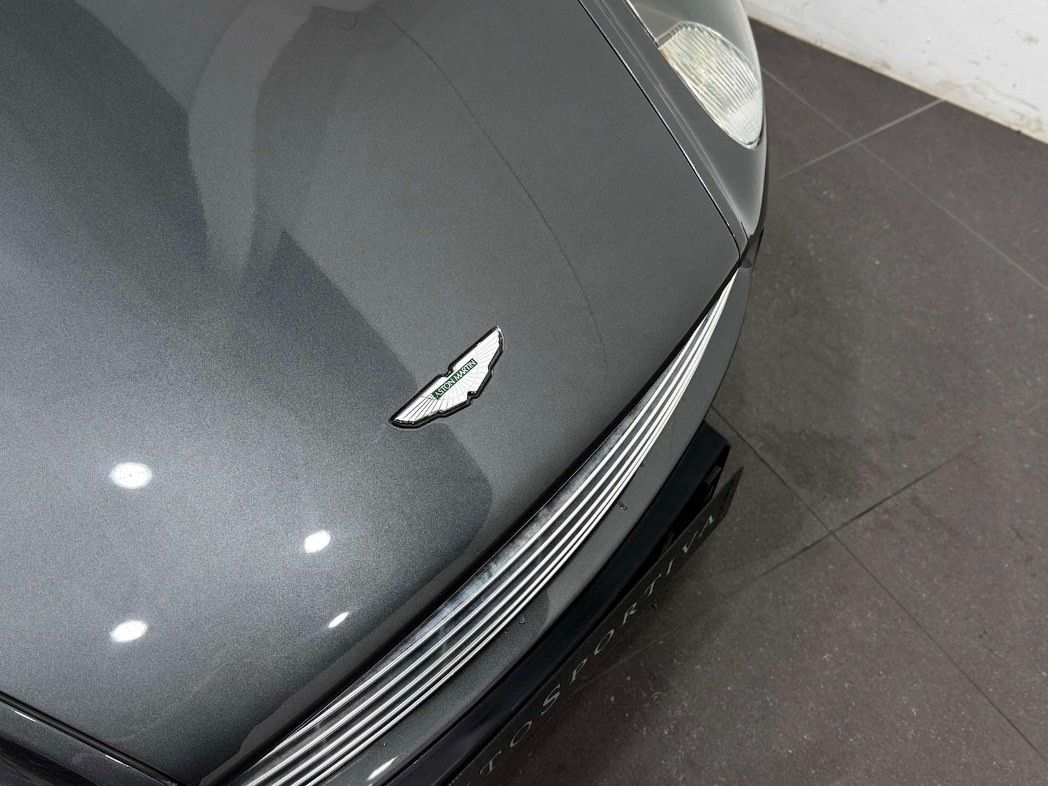 Used Aston Martin DB9 2004 for sale - 76576486: Photo 24