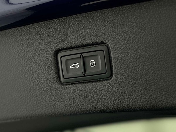 Used Audi Q7 2022 for sale - 76243317: Photo 33