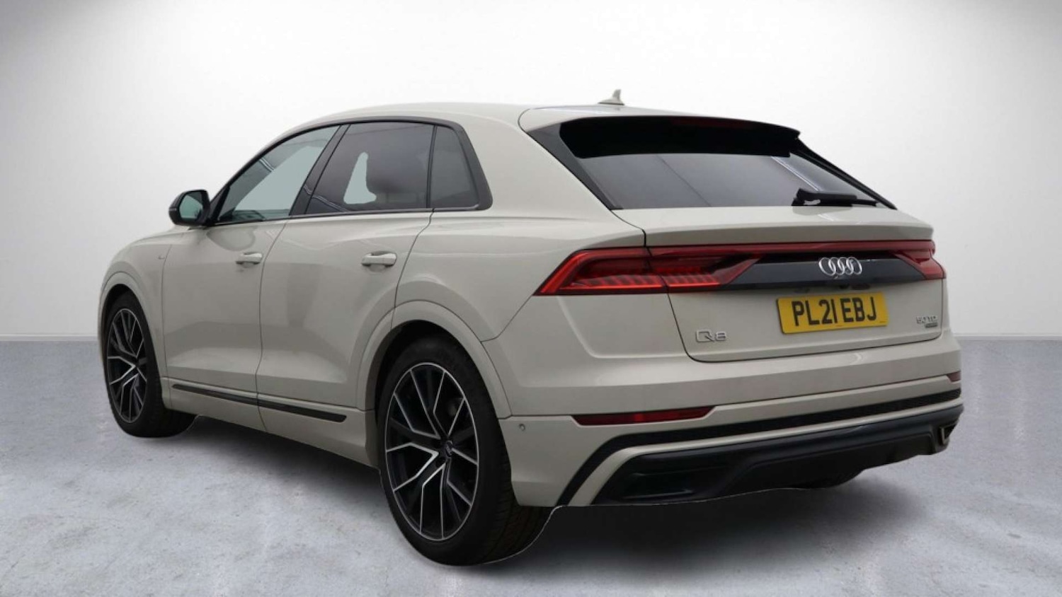 Used Audi Q8 2021 for sale - 77065870: Photo 4