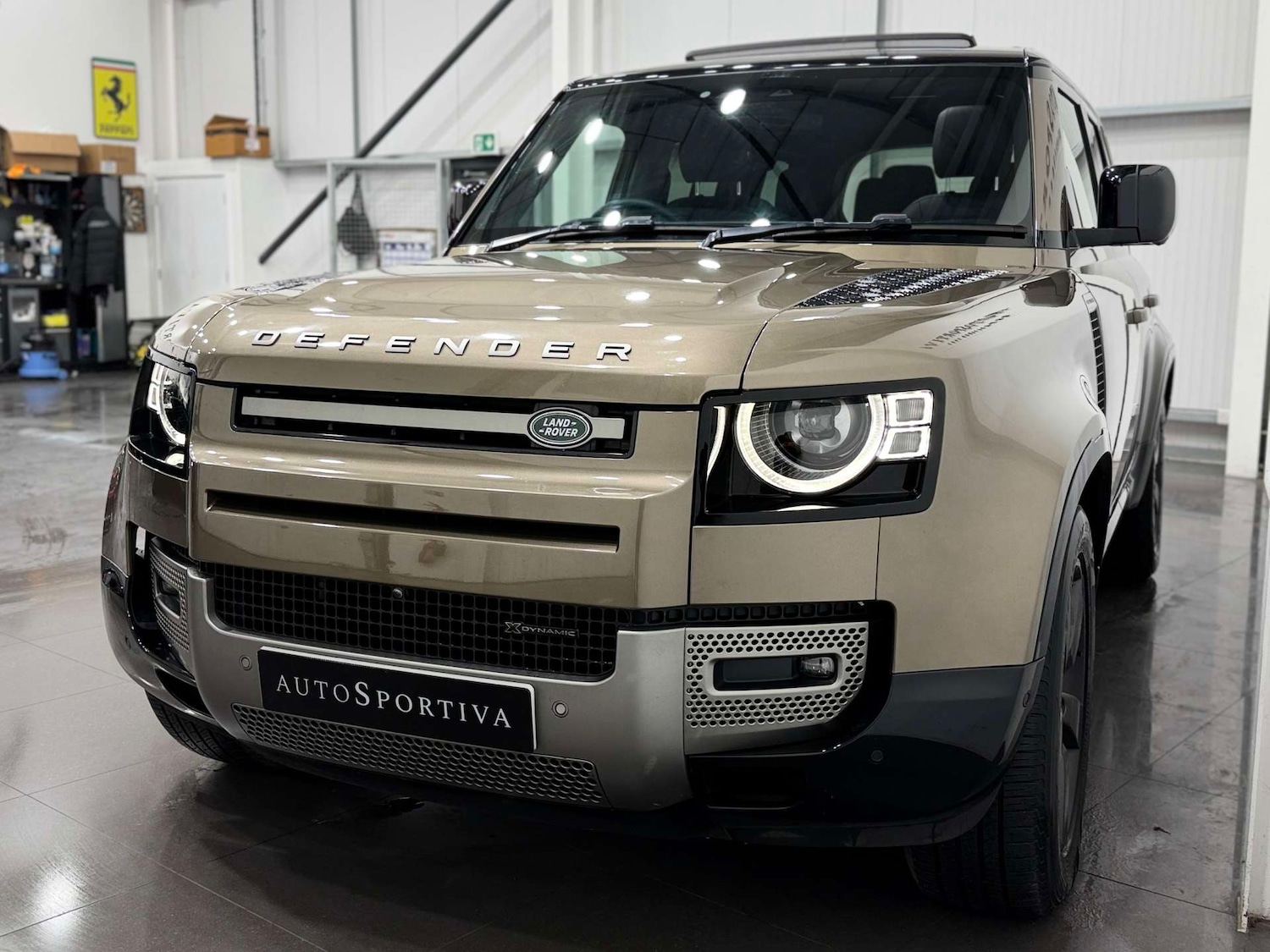 Used Land Rover Defender 2023 for sale - 76642919: Photo 11