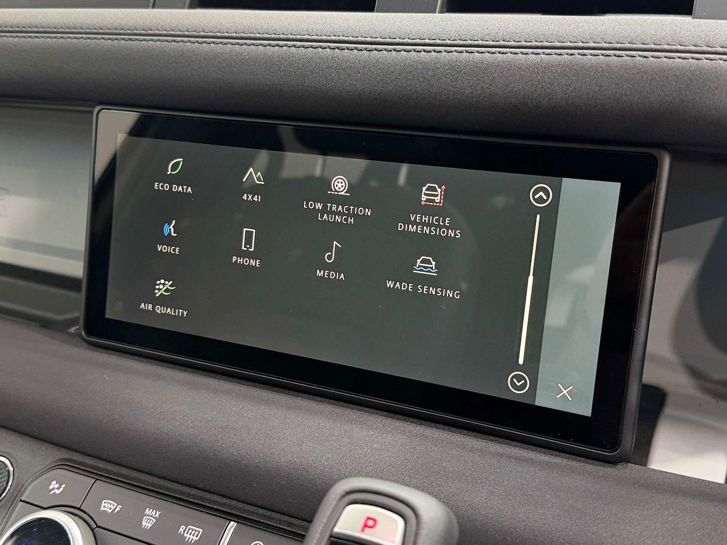 Used Land Rover Defender 2023 for sale - 76642919: Photo 49