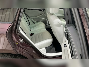 Used Porsche Macan 2023 for sale - 78442279: Photo