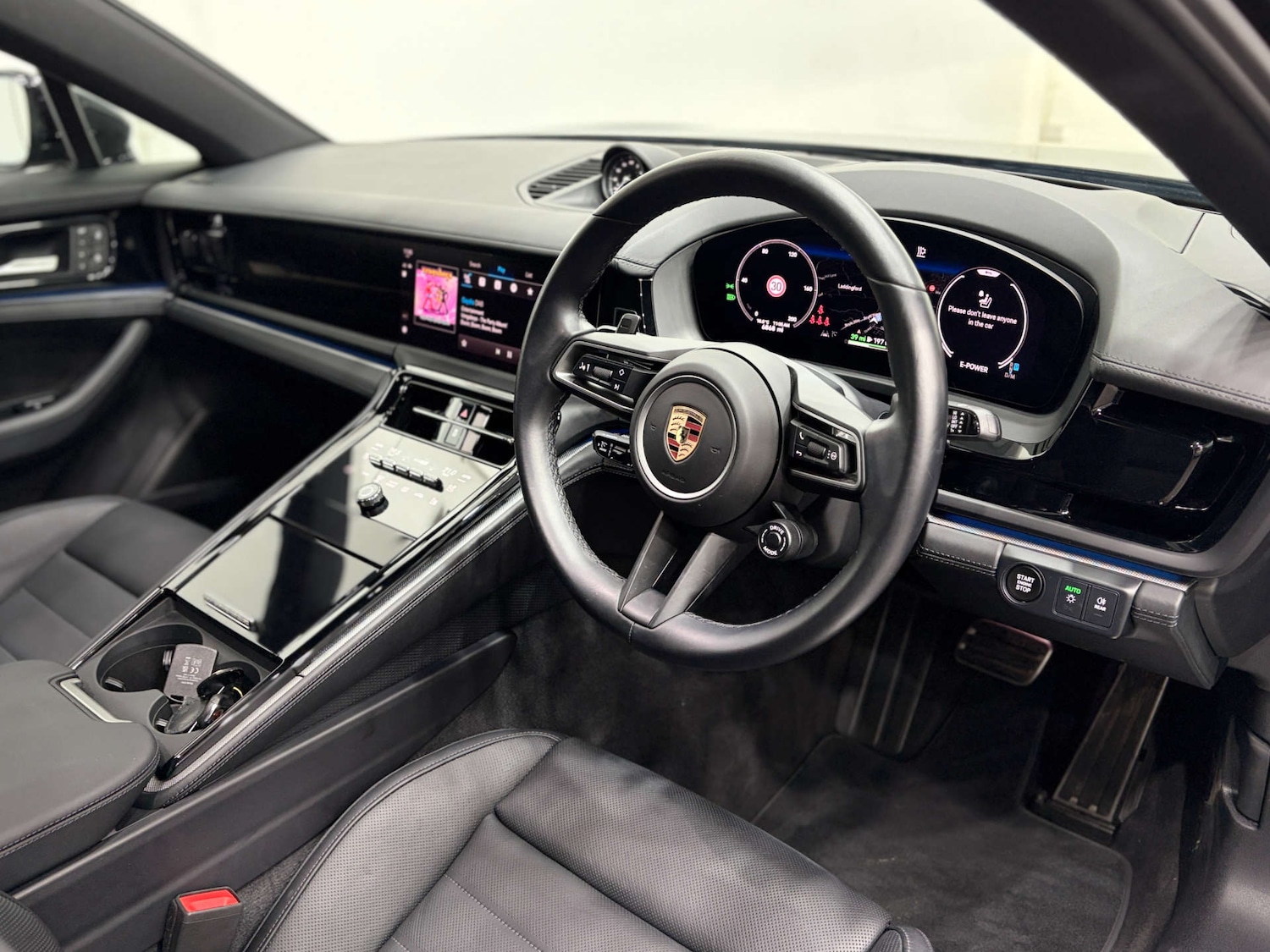 Used Porsche Panamera 2024 for sale - 76197231: Photo 18