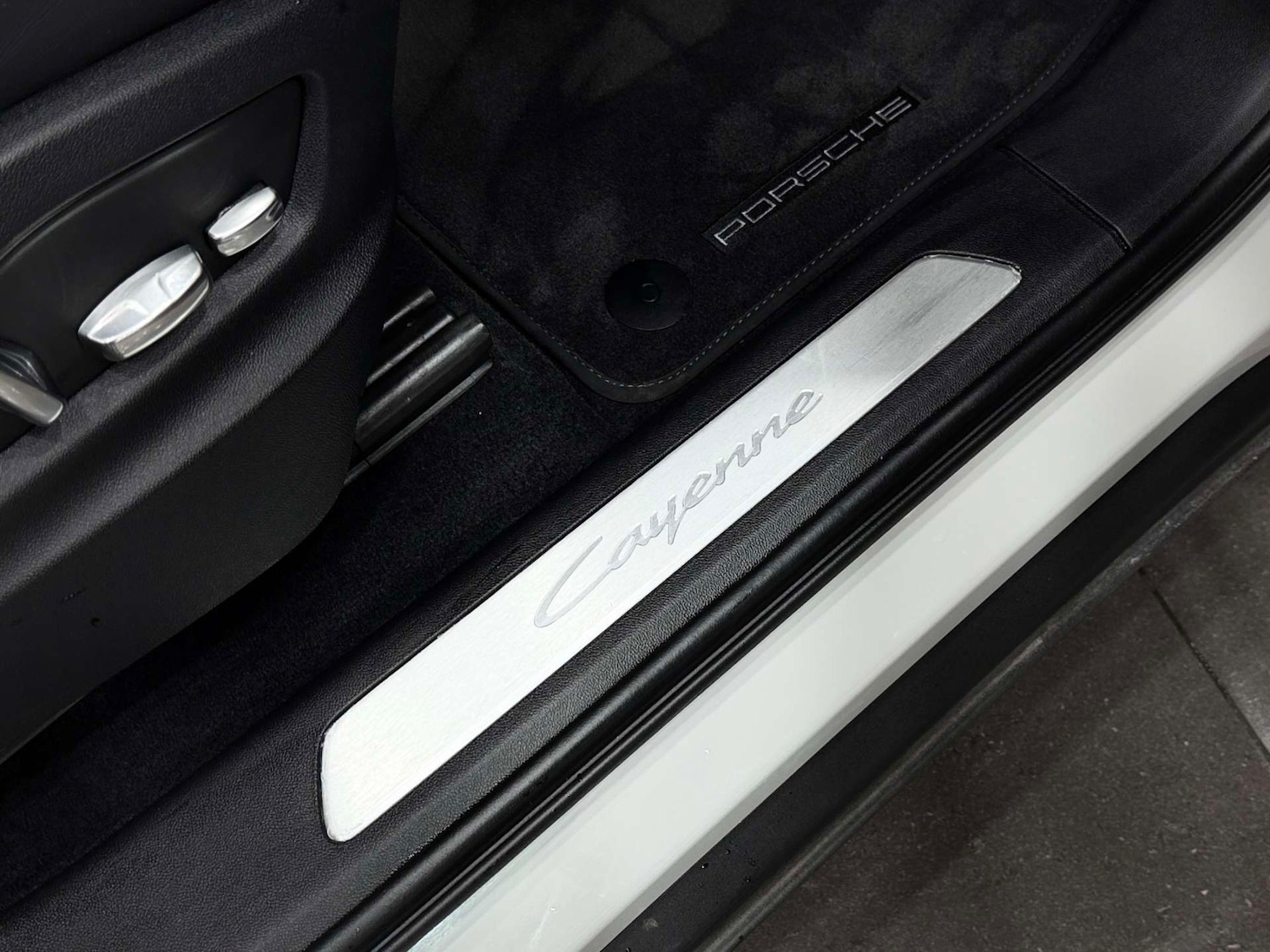 Used Porsche Cayenne 2023 for sale - 77833923: Photo 47