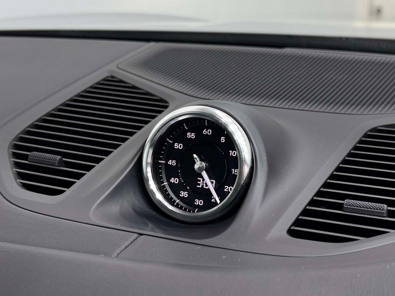 Used Porsche Cayenne 2023 for sale - 77833923: Photo 54