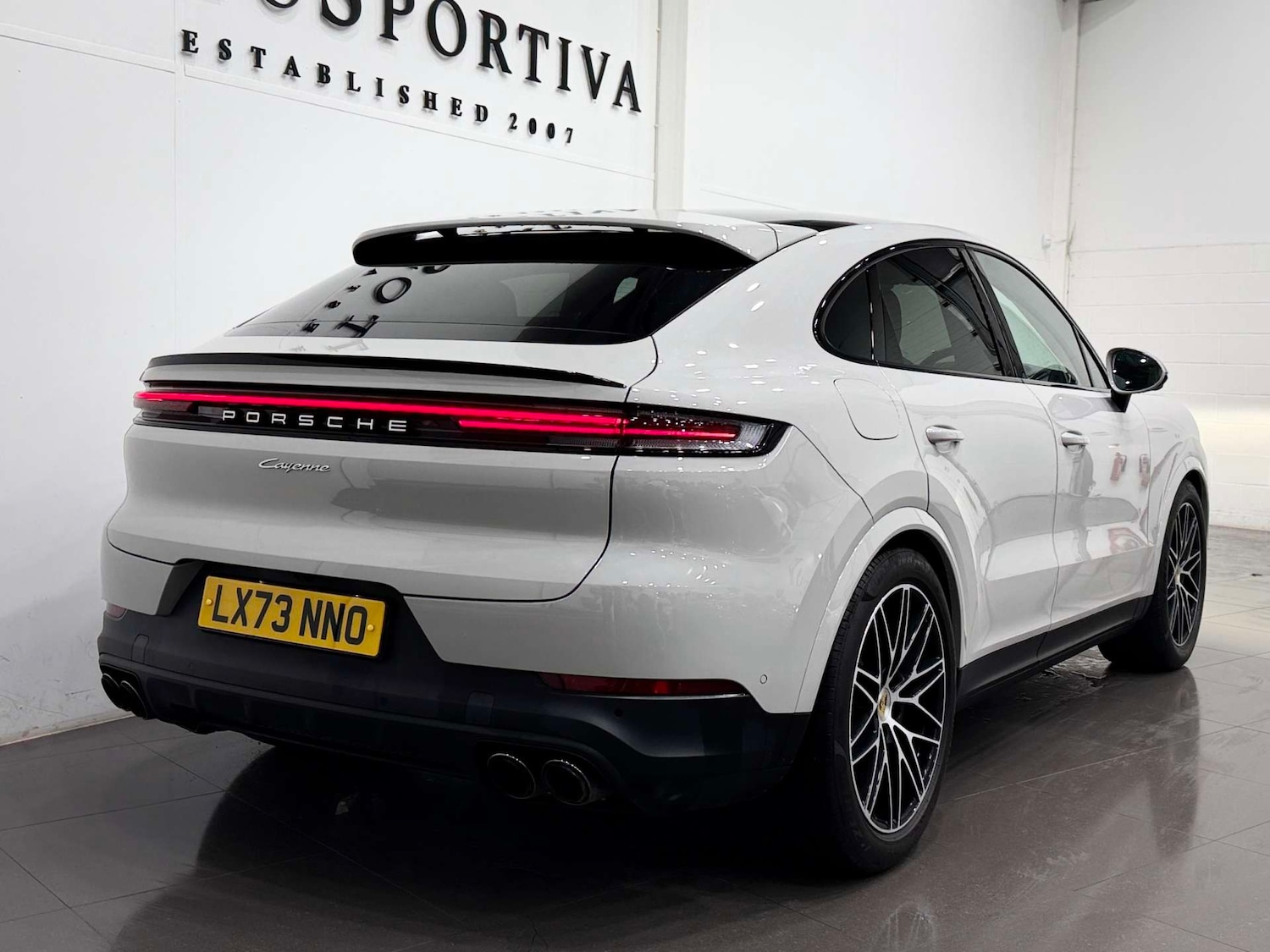 Used Porsche Cayenne 2023 for sale - 77833923: Photo 6