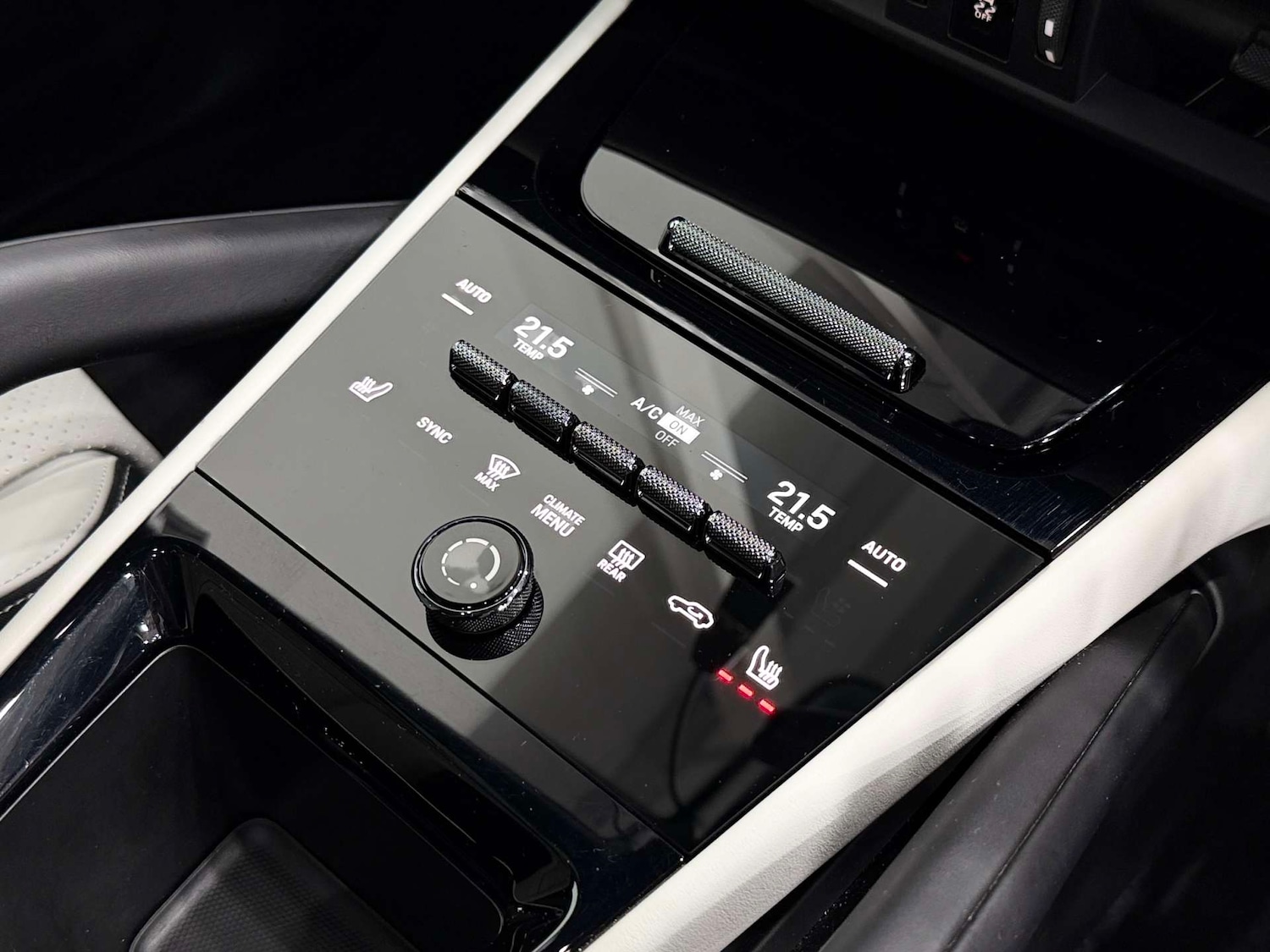 Used Porsche Cayenne 2023 for sale - 77833923: Photo 62