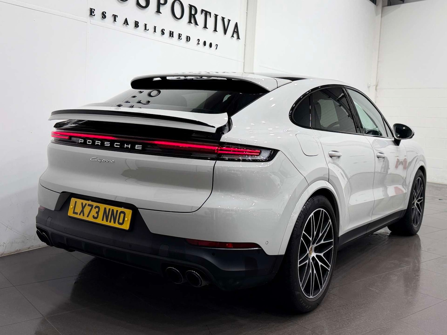 Used Porsche Cayenne 2023 for sale - 77833923: Photo 7