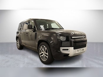 Used Land Rover Defender 2023 for sale - 77762403: Photo