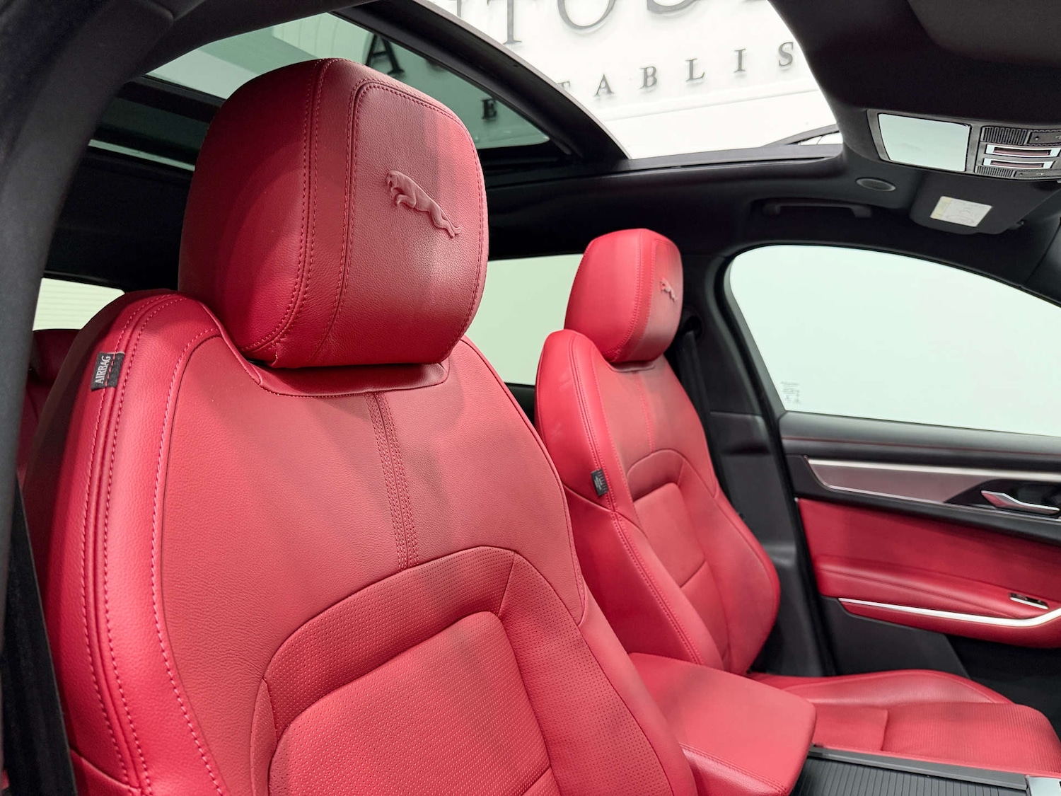 Used Jaguar F-Pace 2022 for sale - 76422526: Photo 42