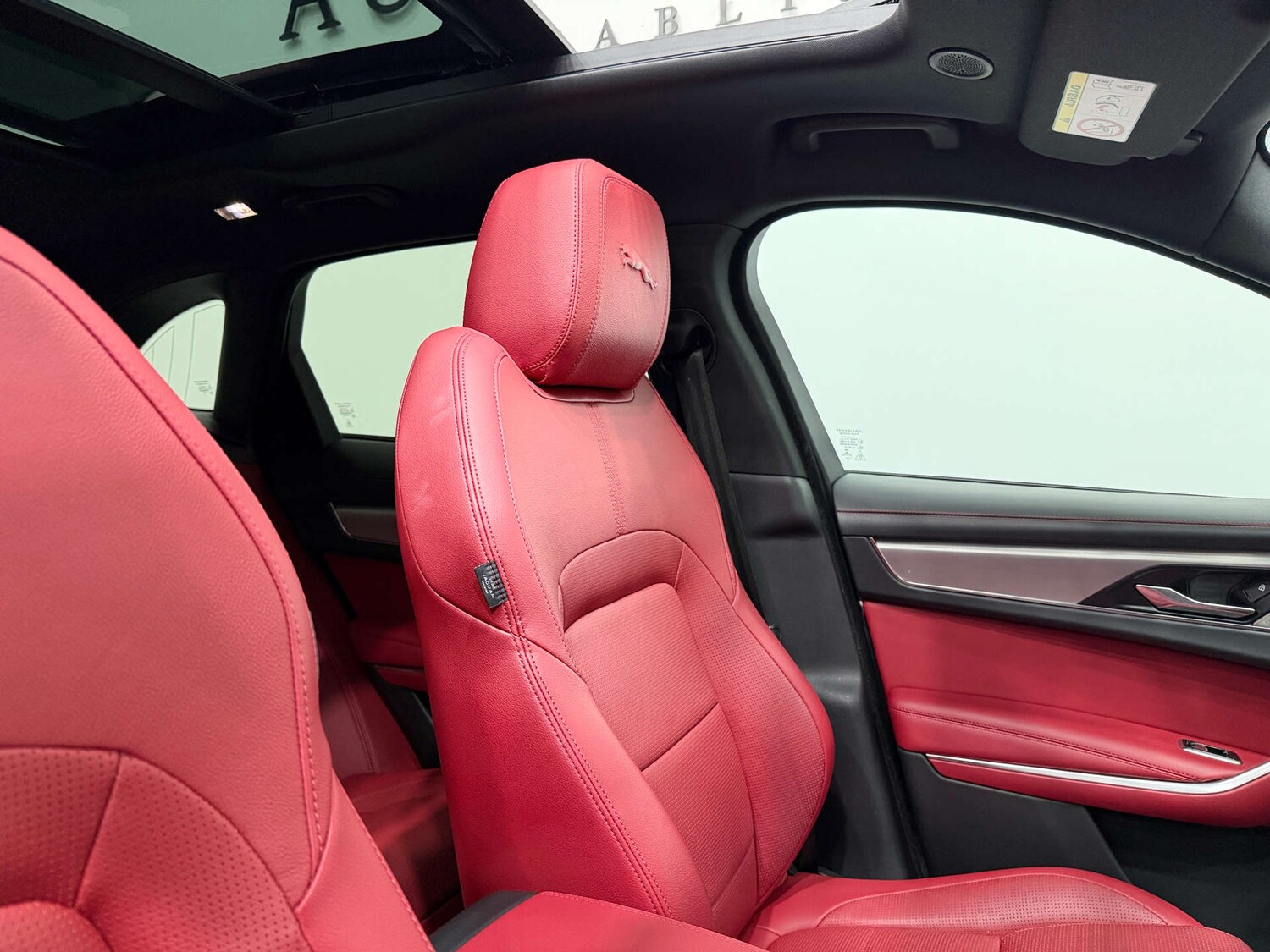 Used Jaguar F-Pace 2022 for sale - 76422526: Photo 43