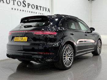 Used Porsche Cayenne 2022 for sale - 78996995: Photo