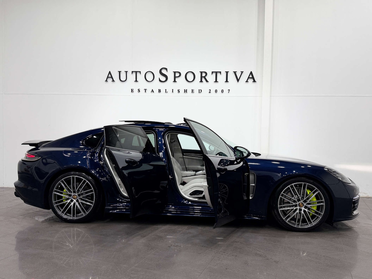 Used Porsche Panamera 2023 for sale - 77833933: Photo 18